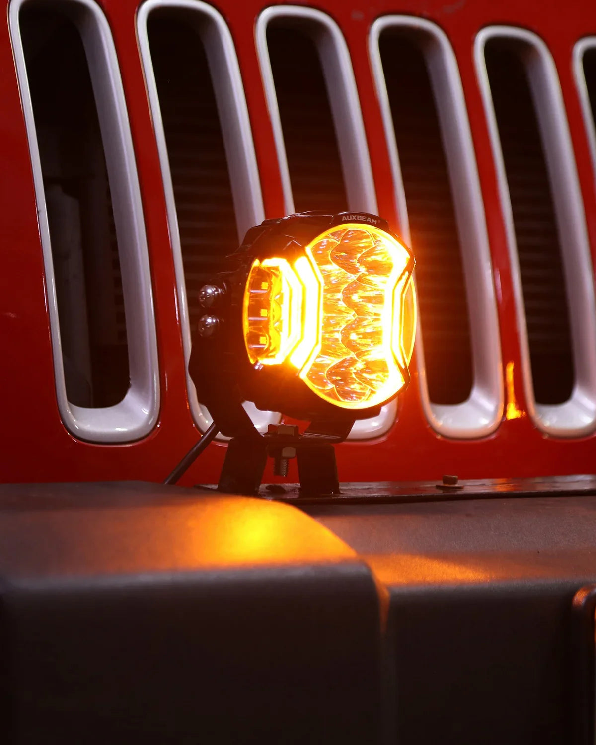 Auxbeam V-ULTRA 5" 172W Side Shooter LED Pod Lights – White with Amber DRL (Pair)