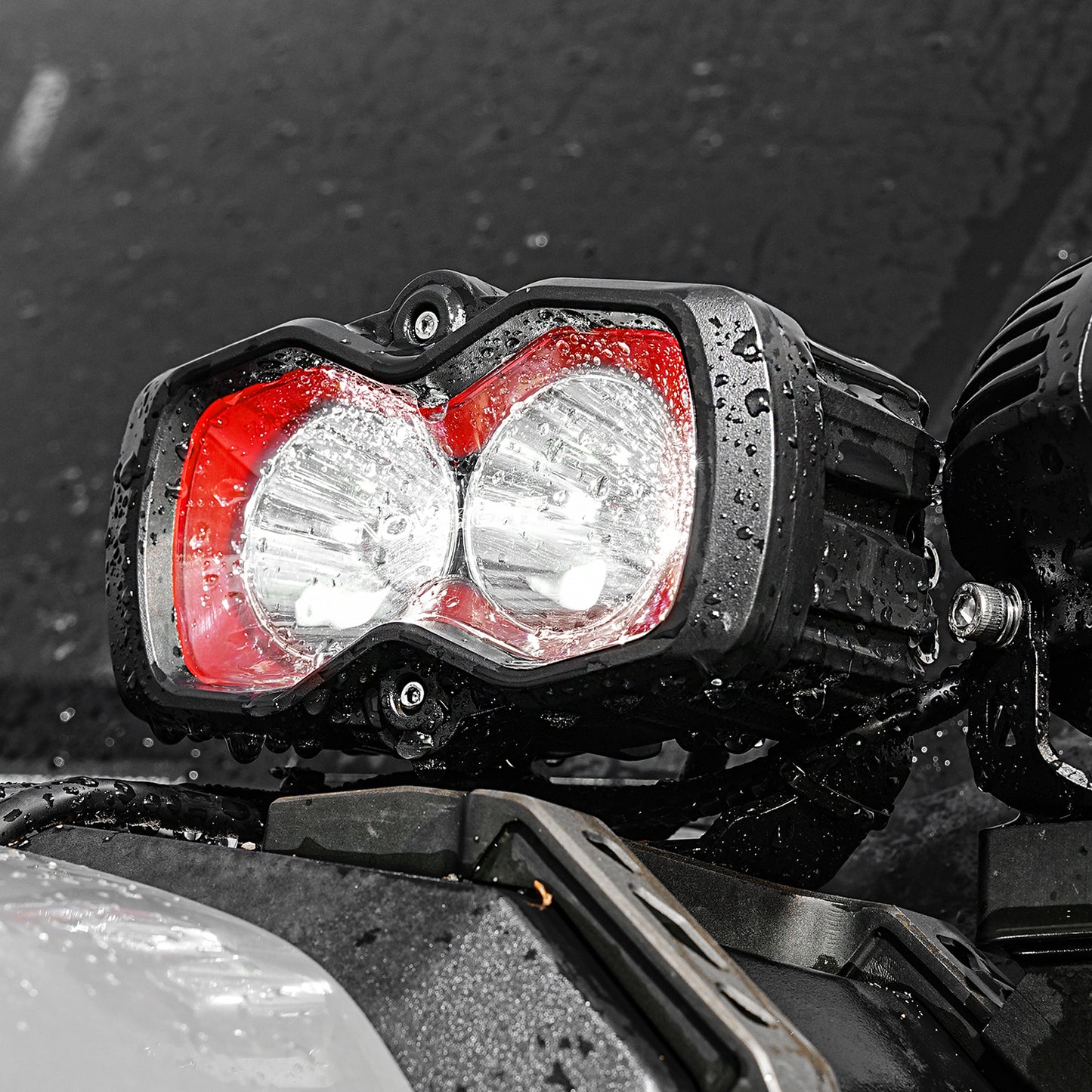 HALO SE Series 4.5-inch LED Pod Lights with Red and White DRL